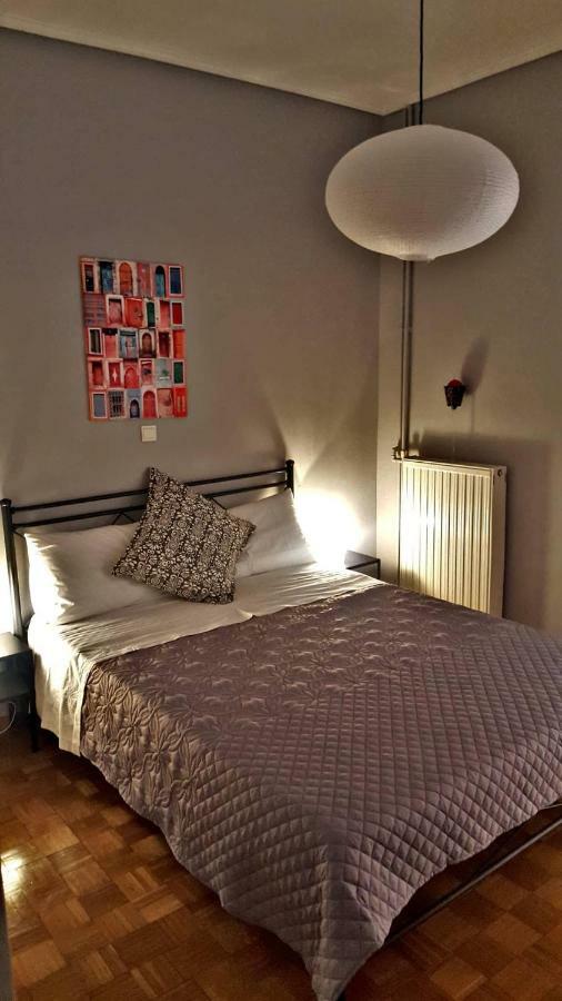 Cozy And Minimal Apartment Pireu Exterior foto